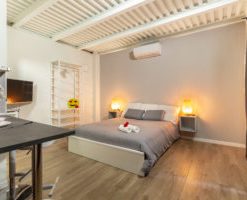 Alessia's Building- APT 5